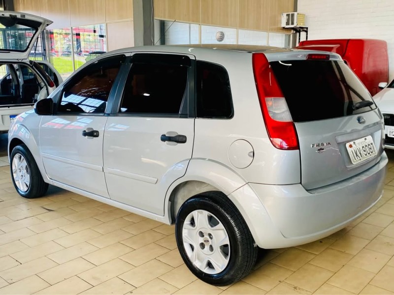FIESTA 1.0 MPI SUPERCHARGER 8V GASOLINA 4P MANUAL - 2003 - CAXIAS DO SUL