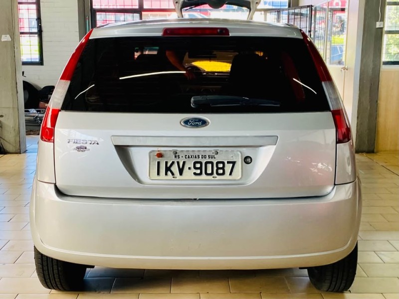 FIESTA 1.0 MPI SUPERCHARGER 8V GASOLINA 4P MANUAL - 2003 - CAXIAS DO SUL