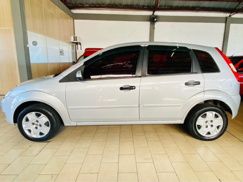 FIESTA 1.0 MPI SUPERCHARGER 8V GASOLINA 4P MANUAL - 2003 - CAXIAS DO SUL
