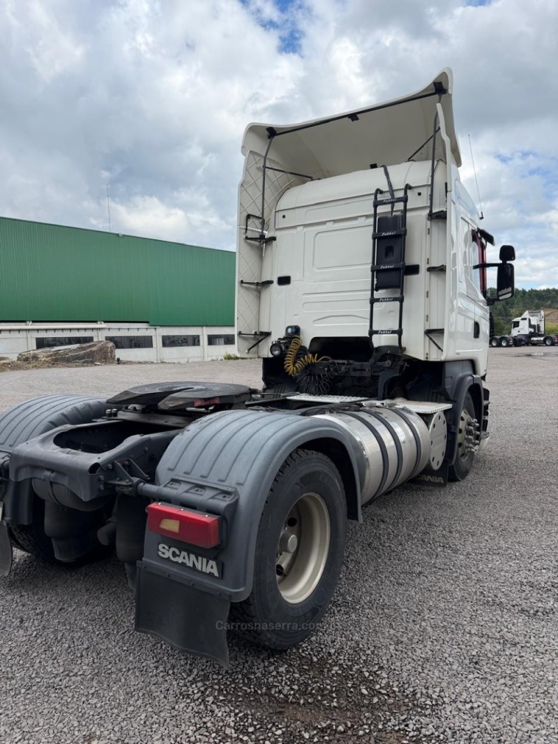 R-440 A 4X2 - 2015 - FARROUPILHA