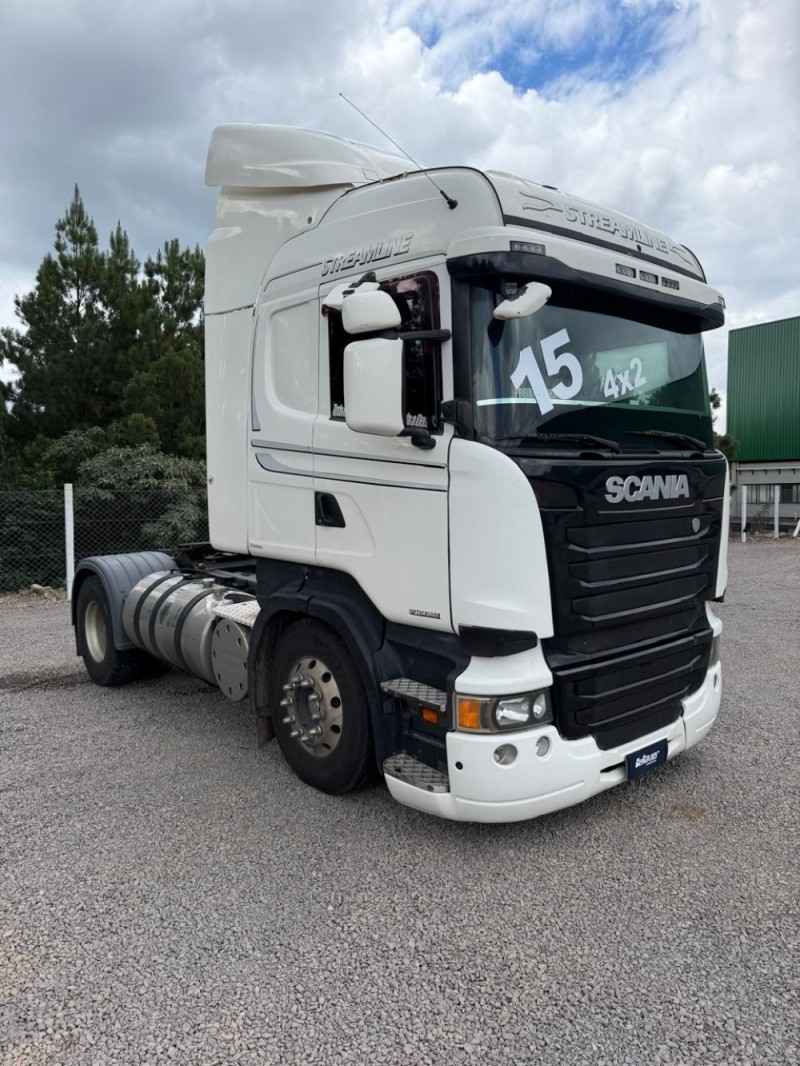 R-440 A 4X2 - 2015 - FARROUPILHA