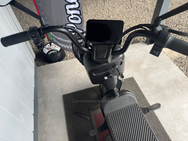 SCOOTER ELÉTRICA ALMADA 800W - 2026 - IGREJINHA