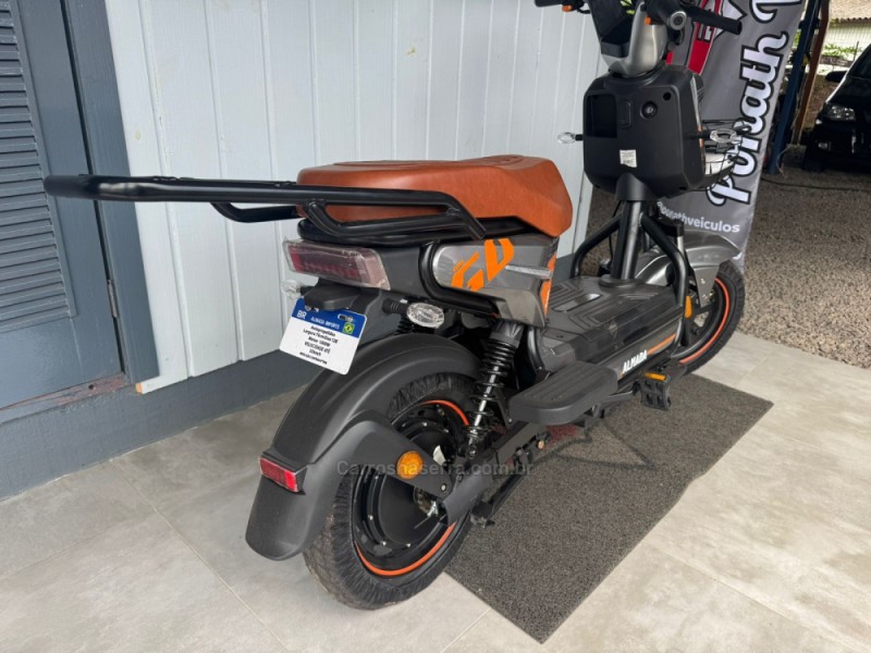 SCOOTER ELÉTRICA ALMADA 1000W - 2026 - IGREJINHA