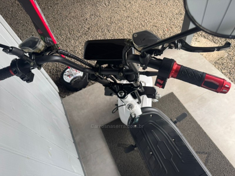 SCOOTER ELÉTRICA ALMADA 1000W - 2026 - IGREJINHA