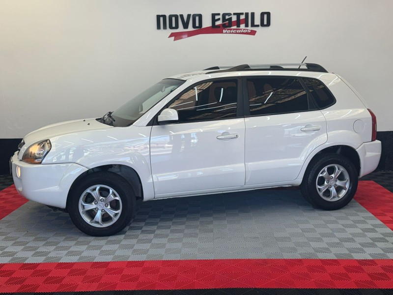 tucson 2.0 mpfi gls 16v 143cv 2wd flex 4p automatico 2015 caxias do sul