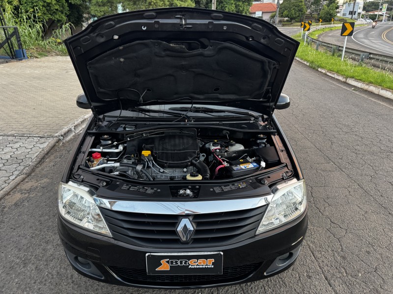 LOGAN 1.6 EXPRESSION 8V FLEX 4P MANUAL - 2013 - DOIS IRMãOS