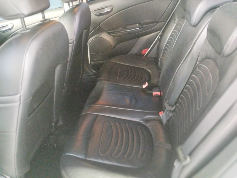 BRAVO 1.8 ESSENCE 16V FLEX 4P AUTOMATIZADO - 2012 - CAXIAS DO SUL