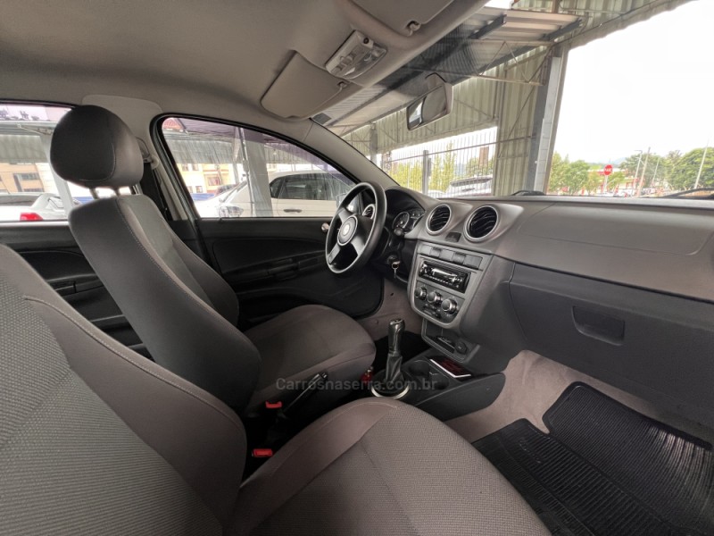 VOYAGE 1.6 MSI TOTALFLEX COMFORTLINE 4P MANUAL - 2010 - BOM PRINCíPIO