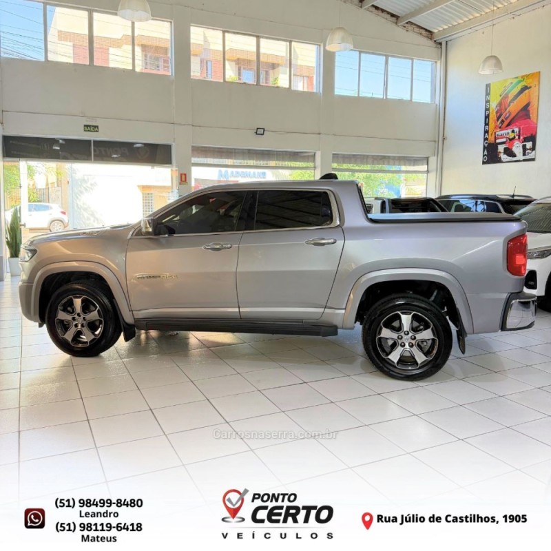 RAMPAGE 2.0 HURRICANE LARAMIE 4 4X4 TURBO GASOLINA 4P AUTOMÁTICO - 2025 - SANTA CRUZ DO SUL