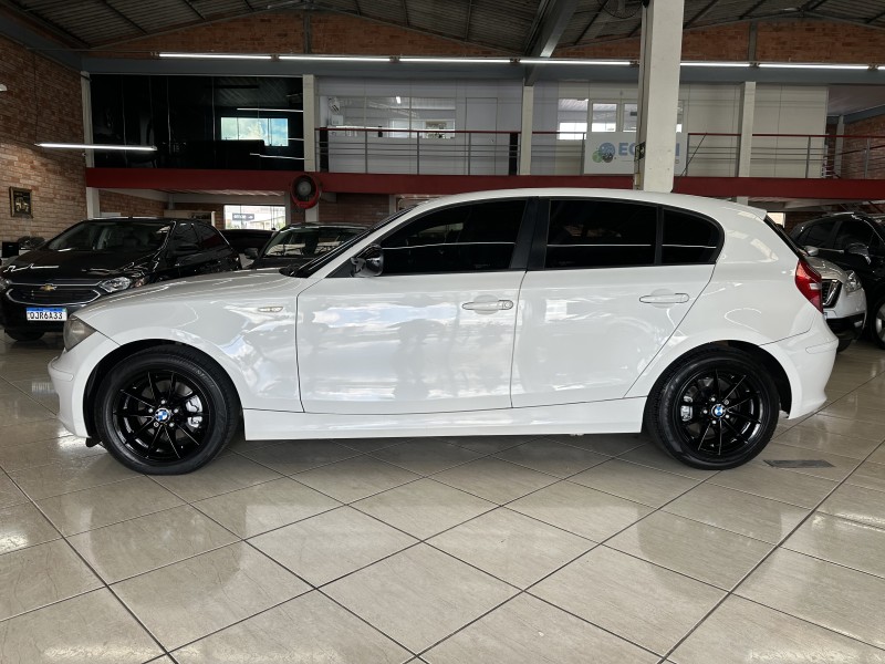 118I 2.0 TOP HATCH 16V GASOLINA 4P AUTOMÁTICO - 2011 - FARROUPILHA