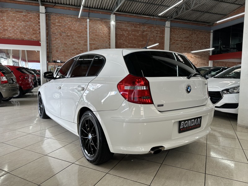 118I 2.0 TOP HATCH 16V GASOLINA 4P AUTOMÁTICO - 2011 - FARROUPILHA