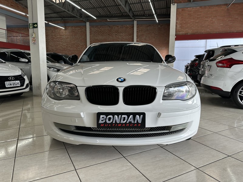 118I 2.0 TOP HATCH 16V GASOLINA 4P AUTOMÁTICO - 2011 - FARROUPILHA