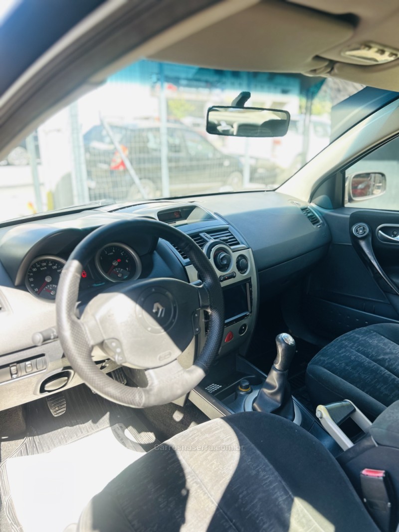 MÉGANE 1.6 DYNAMIQUE 16V FLEX 4P MANUAL - 2007 - CAXIAS DO SUL