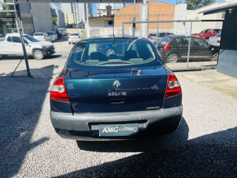 MÉGANE 1.6 DYNAMIQUE 16V FLEX 4P MANUAL - 2007 - CAXIAS DO SUL
