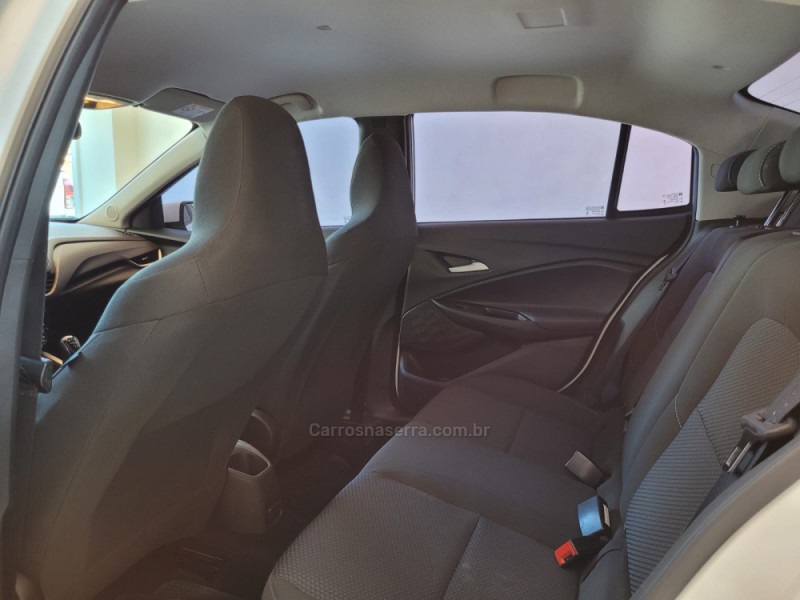 ONIX 1.0 LT2 PLUS 12V FLEX 4P MANUAL - 2024 - CANELA