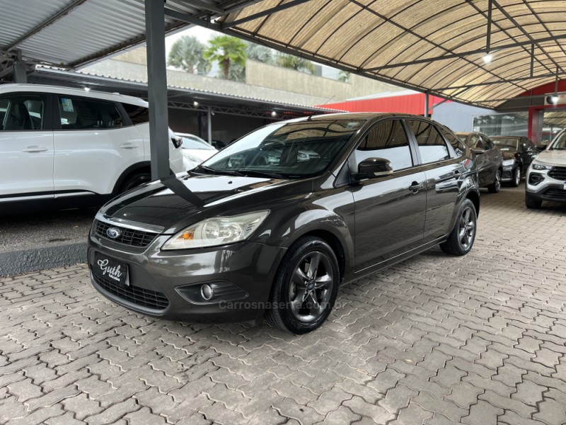 focus 2.0 glx 16v flex 4p automatico 2013 bom principio