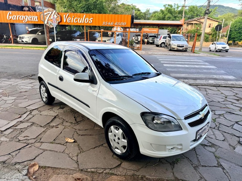 CELTA 1.0 MPFI LS 8V FLEX 2P MANUAL - 2014 - TRêS COROAS