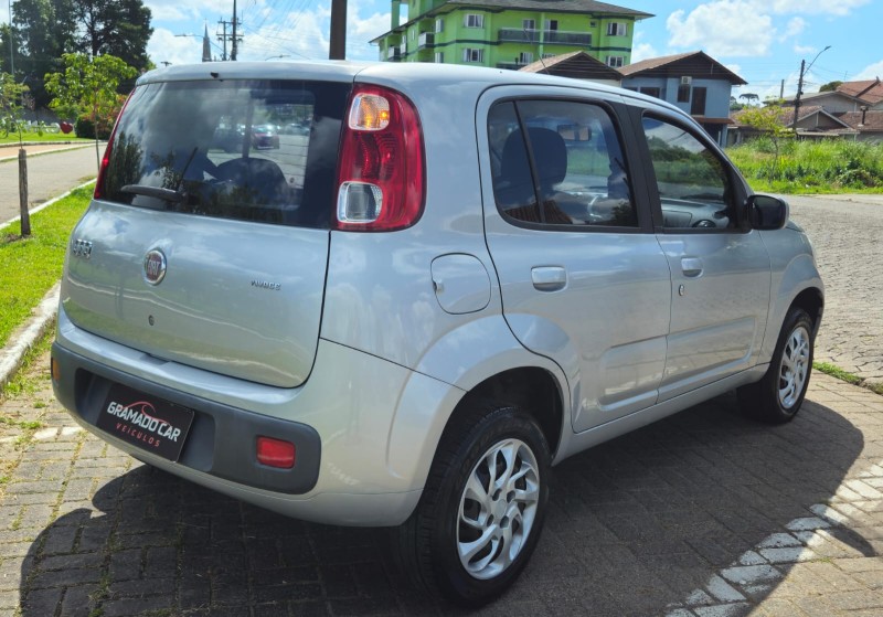 UNO 1.0 VIVACE 8V FLEX 4P MANUAL - 2013 - CANELA