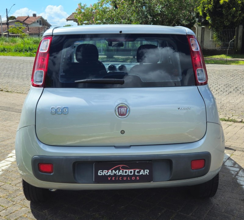 UNO 1.0 VIVACE 8V FLEX 4P MANUAL - 2013 - CANELA