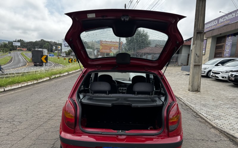 CELTA 1.0 MPFI SUPER 8V FLEX 2P MANUAL - 2003 - DOIS IRMãOS