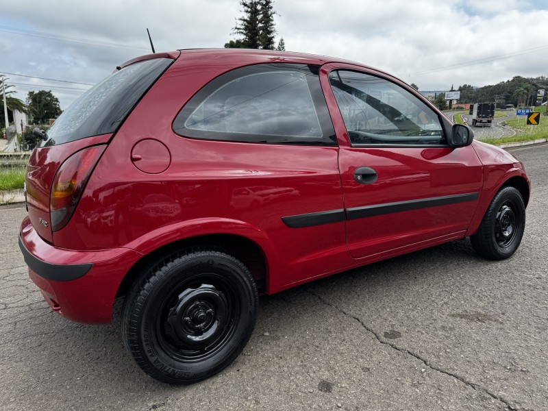 CELTA 1.0 MPFI SUPER 8V FLEX 2P MANUAL - 2003 - DOIS IRMãOS