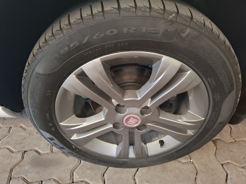 PALIO 1.4 EVO ATTRACTIVE ITALIA 8V FLEX 5P MANUAL - 2014 - CAXIAS DO SUL