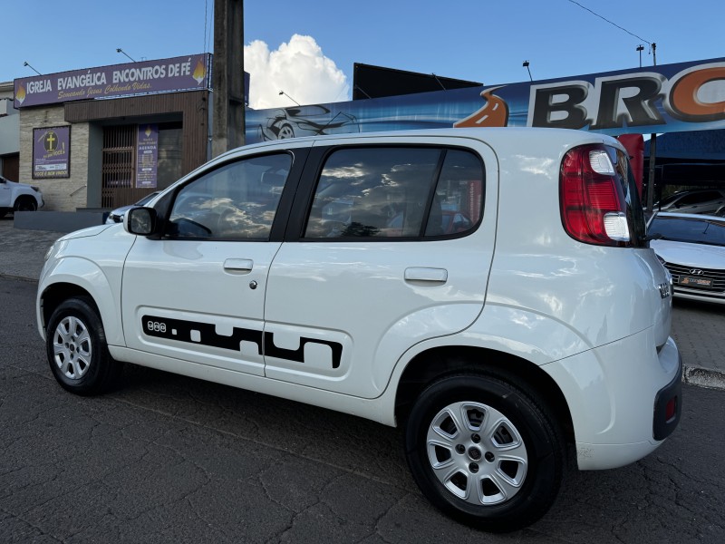 UNO 1.0 EVO VIVACE 8V FLEX 4P MANUAL - 2011 - DOIS IRMãOS