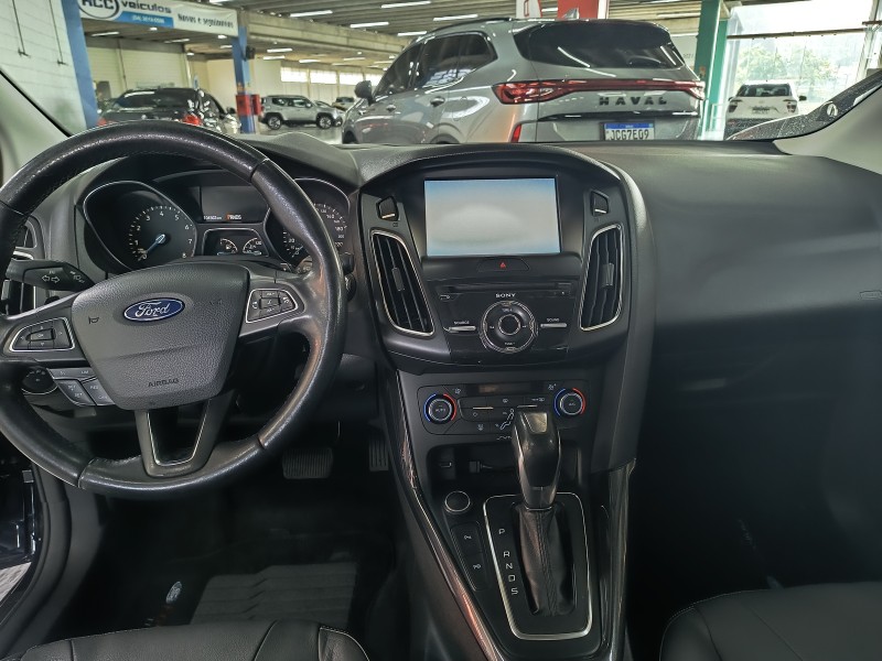 FOCUS 2.0 TITANIUM PLUS FASTBACK 16V FLEX 4P AUTOMÁTICO - 2016 - CAXIAS DO SUL