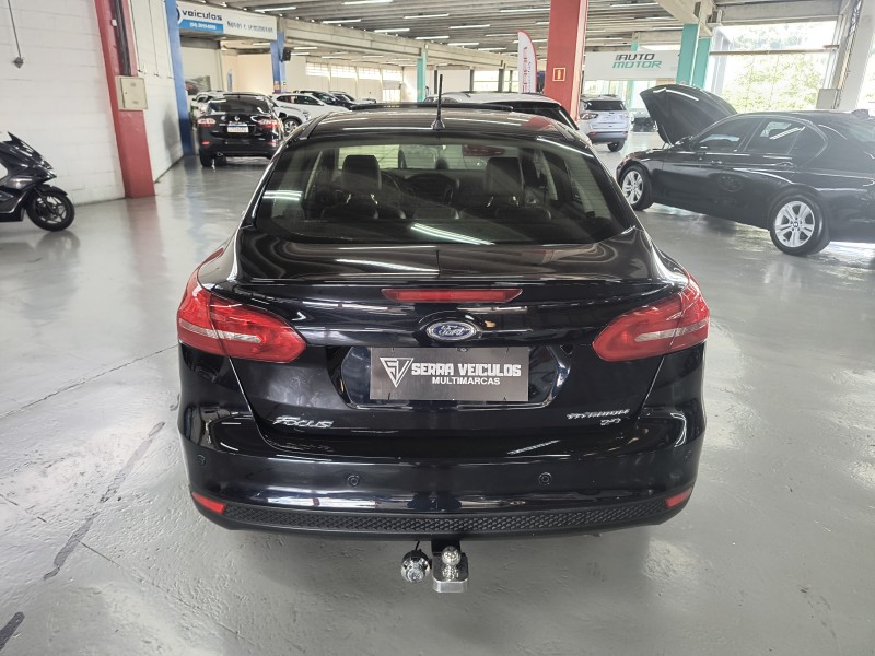FOCUS 2.0 TITANIUM PLUS FASTBACK 16V FLEX 4P AUTOMÁTICO - 2016 - CAXIAS DO SUL