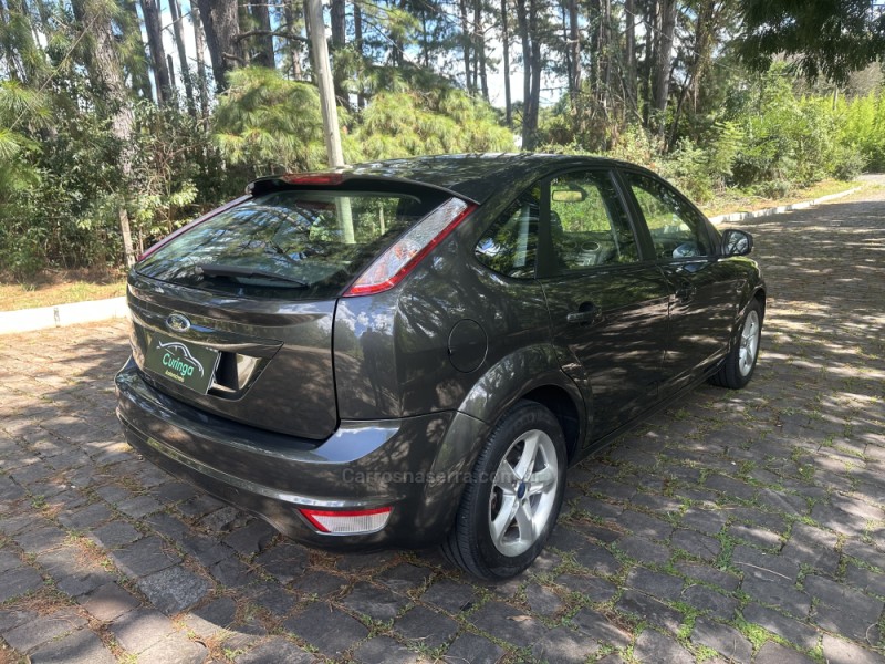 FOCUS 2.0 GLX 16V FLEX 4P MANUAL - 2013 - NOVA PRATA