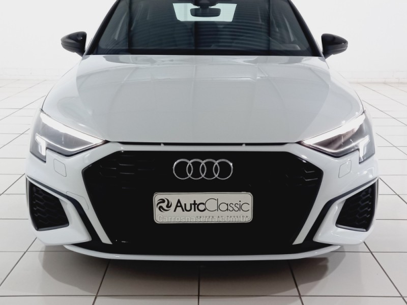 A3 2.0 TFSI PERFORMANCE BLACK SEDAN GASOLINA 4P AUTOMÁTICA - 2024 - PORTO ALEGRE