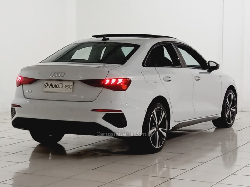 A3 2.0 TFSI PERFORMANCE BLACK SEDAN GASOLINA 4P AUTOMÁTICA - 2024 - PORTO ALEGRE