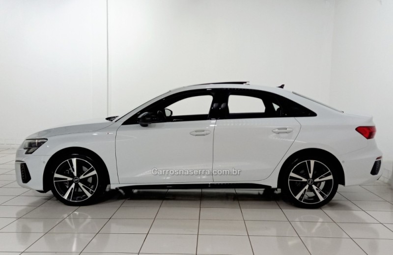 A3 2.0 TFSI PERFORMANCE BLACK SEDAN GASOLINA 4P AUTOMÁTICA - 2024 - PORTO ALEGRE