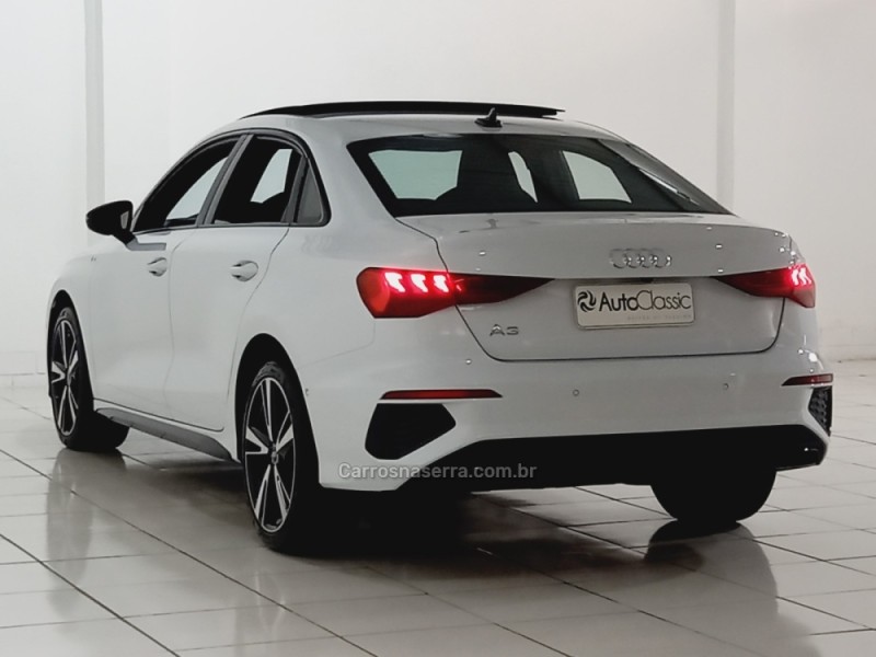 A3 2.0 TFSI PERFORMANCE BLACK SEDAN GASOLINA 4P AUTOMÁTICA - 2024 - PORTO ALEGRE