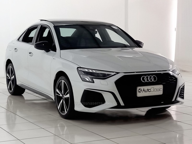 A3 2.0 TFSI PERFORMANCE BLACK SEDAN GASOLINA 4P AUTOMÁTICA - 2024 - PORTO ALEGRE