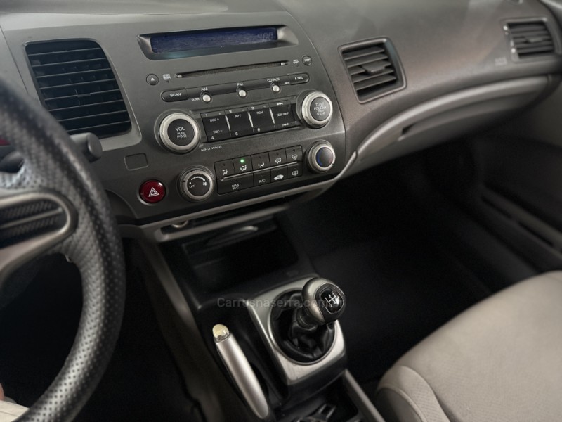 CIVIC 1.8 LXS 16V FLEX 4P MANUAL - 2007 - GUAPORé