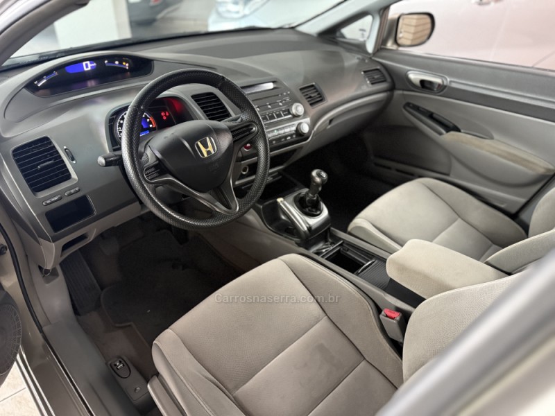 CIVIC 1.8 LXS 16V FLEX 4P MANUAL - 2007 - GUAPORé