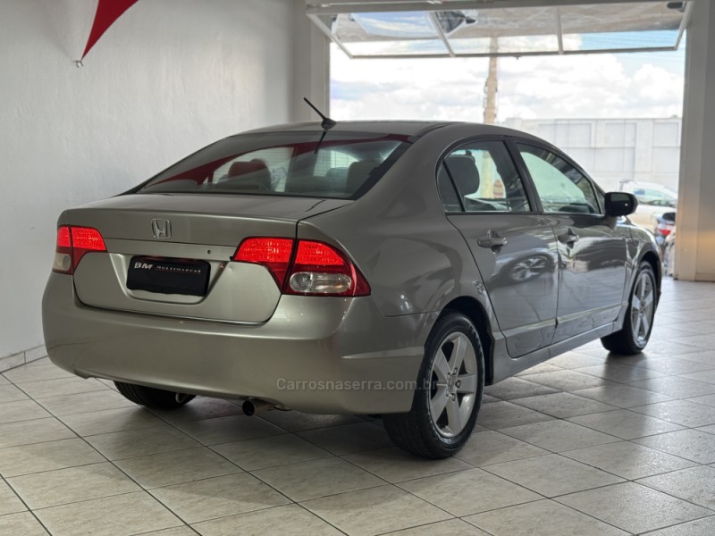 CIVIC 1.8 LXS 16V FLEX 4P MANUAL - 2007 - GUAPORé