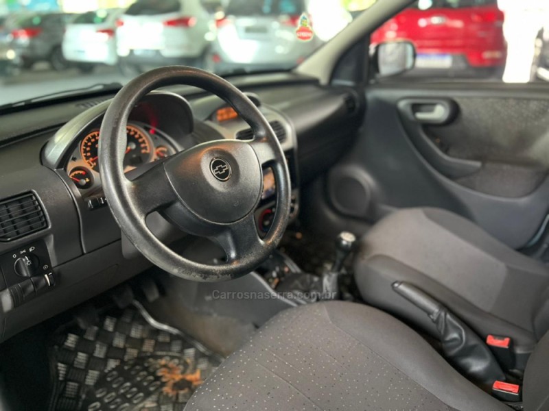 CORSA 1.4 MPFI PREMIUM 8V FLEX 4P MANUAL - 2009 - CAXIAS DO SUL