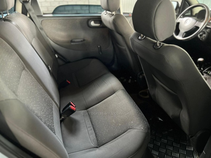 CORSA 1.4 MPFI PREMIUM 8V FLEX 4P MANUAL - 2009 - CAXIAS DO SUL