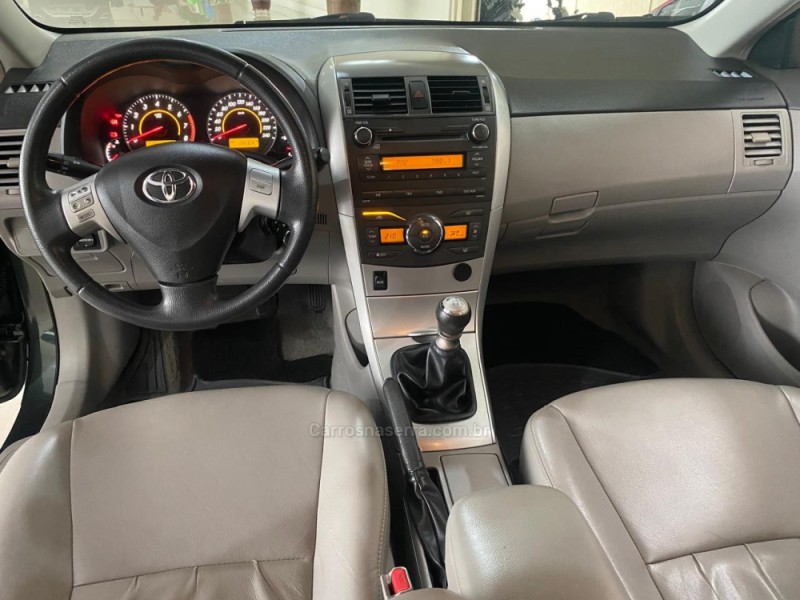 COROLLA 1.8 GLI 16V FLEX 4P MANUAL - 2013 - LAJEADO