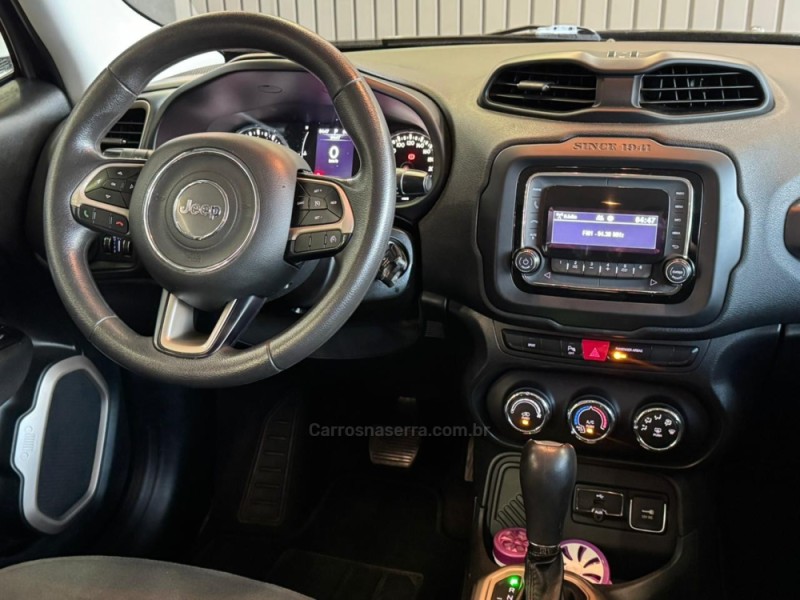 RENEGADE 1.8 16V FLEX SPORT 4P AUTOMÁTICO - 2017 - DOIS IRMãOS