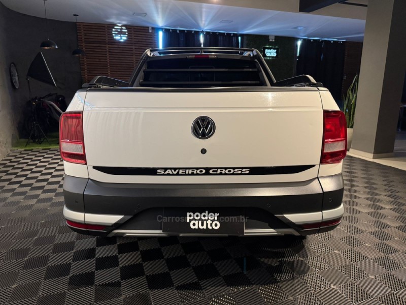 SAVEIRO 1.6 CROSS CE 16V FLEX 2P MANUAL - 2017 - FARROUPILHA