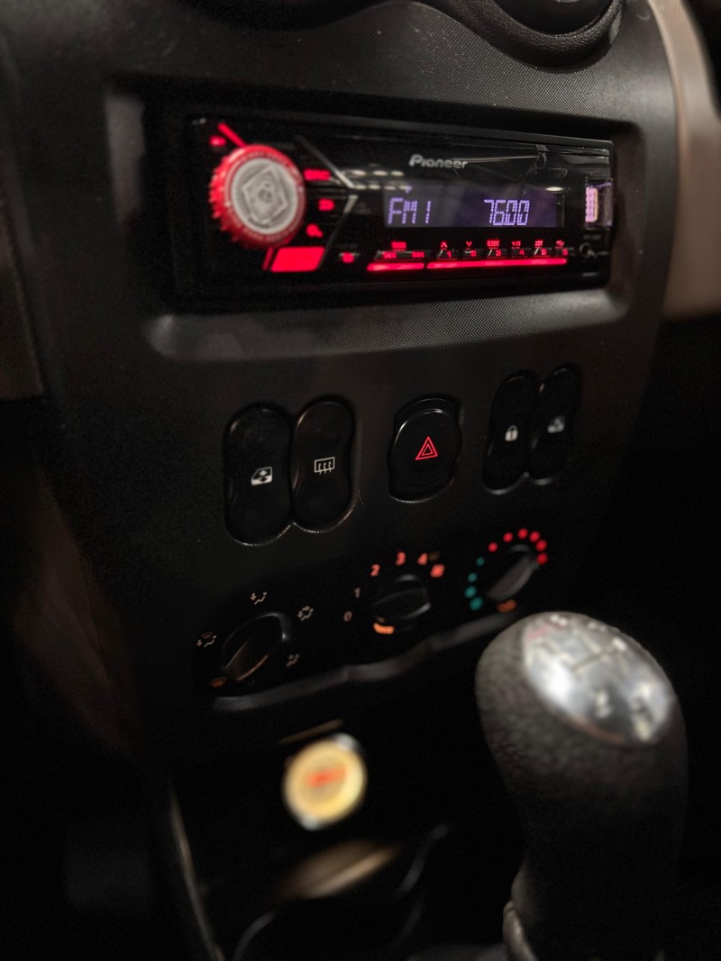 SANDERO 1.0 AUTHENTIQUE 16V FLEX 4P MANUAL - 2009 - FELIZ