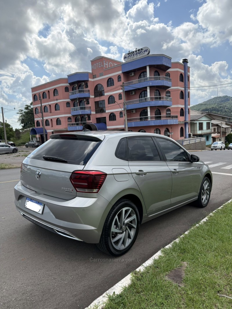 POLO 1.0	200 TSI HIGHLINE AUTOMÁTICO  - 2020 - NOVA ARAçá