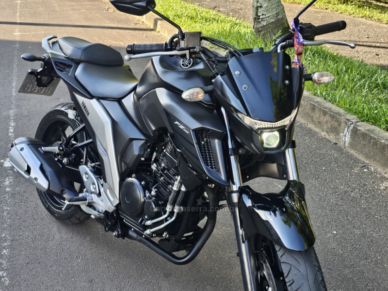 FAZER FZ25 ABS - 2022 - CAMPO BOM