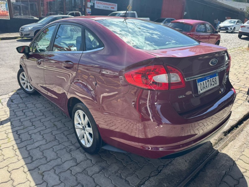 FIESTA 1.6 SEL SEDAN 16V FLEX 4P MANUAL  - 2011 - CAXIAS DO SUL