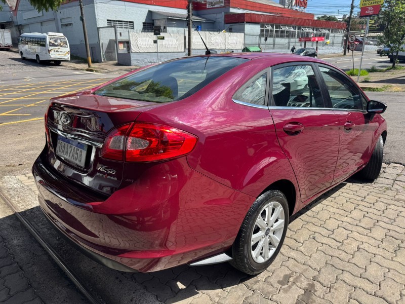 FIESTA 1.6 SEL SEDAN 16V FLEX 4P MANUAL  - 2011 - CAXIAS DO SUL