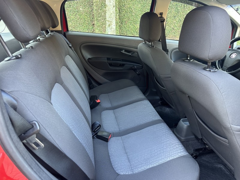 PUNTO 1.6 ESSENCE 16V FLEX 4P MANUAL - 2011 - CAXIAS DO SUL