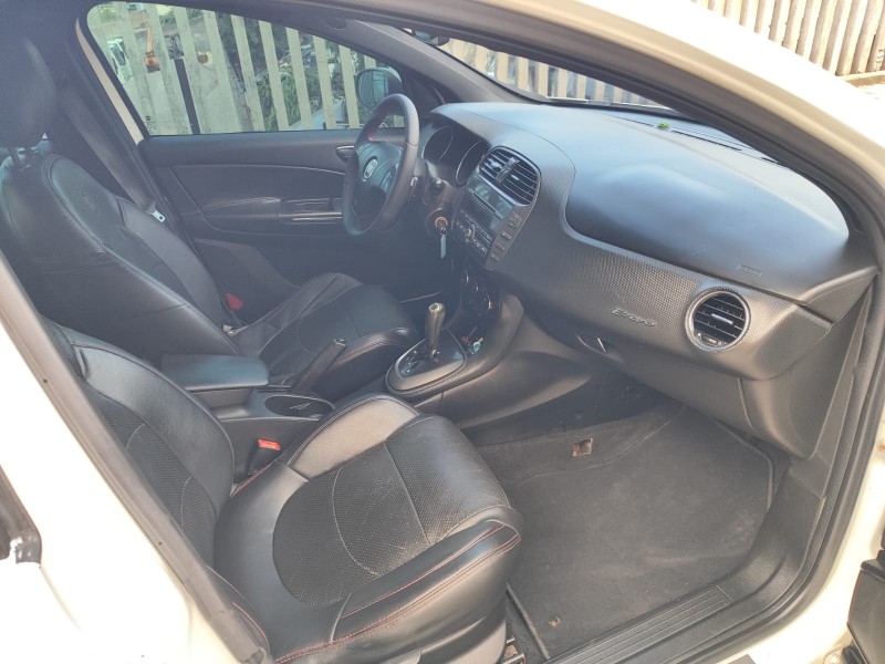 BRAVO 1.8 SPORTING 16V FLEX 4P AUTOMATIZADO - 2014 - FARROUPILHA